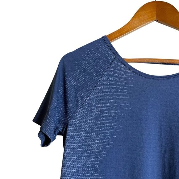 NWT! Under Armour heat gear short sleeve shirt‎ - Picture 2 of 7